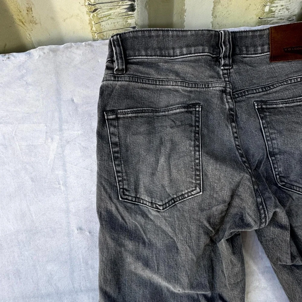 Volcom Vorta Slim Straight Jeans Men's 30 Gray Denim Zip Fly Streetwear Classic